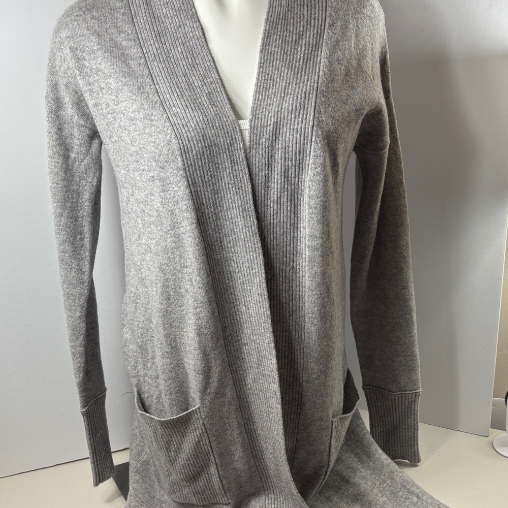 Aqua - Gray 100% Cashmere, Open Front Cardigan Sweater. Heather Grey. Small.